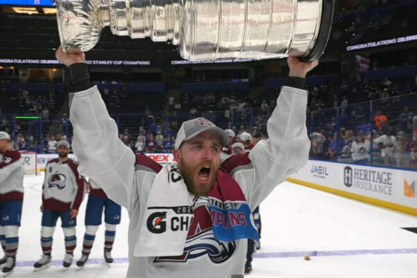 Former Pilot is a Stanley Cup champ